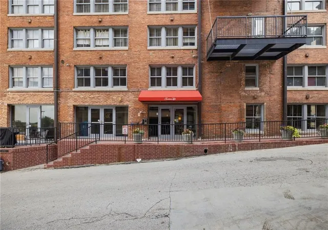 67th image of 712 Broadway Blvd #401, Kansas City, MO 64105 | MLS# 2614640