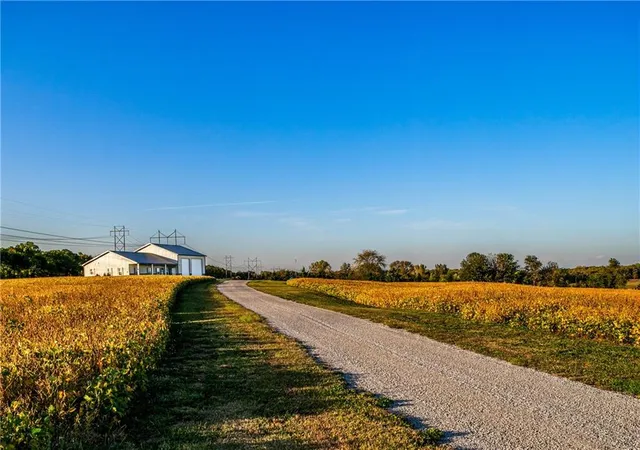 Homes for sale in Edgerton, KS | 34536 W 231 St, Edgerton, KS 66021 | MLS# 2614697