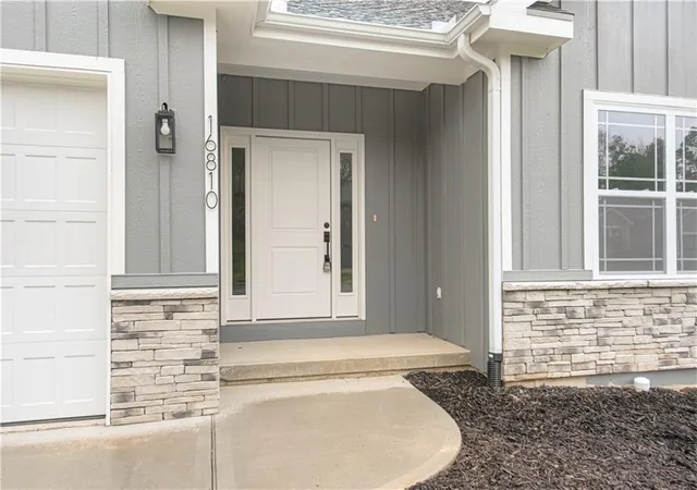 Photo 3 of Single family home for sale at 16810 Nw 124th Street, Platte City, MO 64079 | MLS# 2614734 | Listing updated on 2026-10-16