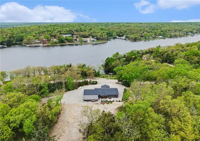 Homes for sale in Mapleton, KS | 16 S Lakeview Rd, Mapleton, KS 66754 | MLS# 2614761