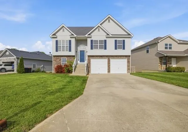 Homes for sale in Warrensburg, MO | 1219 Wildflower Rd, Warrensburg, MO 64093 | MLS# 2614814
