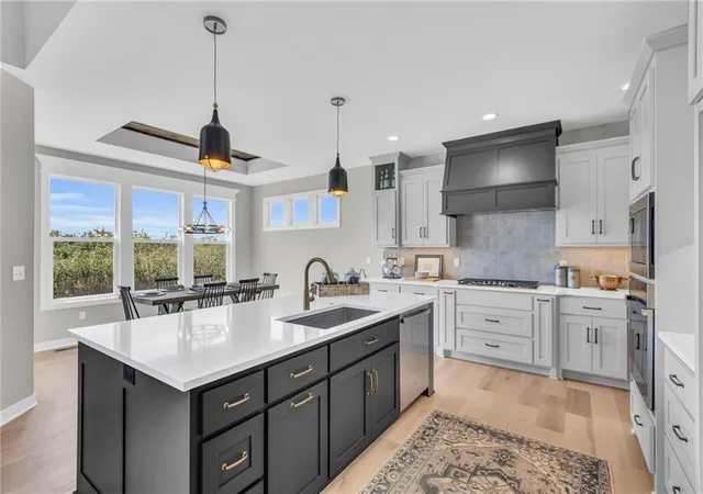 Photo 4 of Sale Pending at 9282 Pickering St, Lenexa, KS 66227 | MLS# 2614890 | Listing updated on 2026-04-17