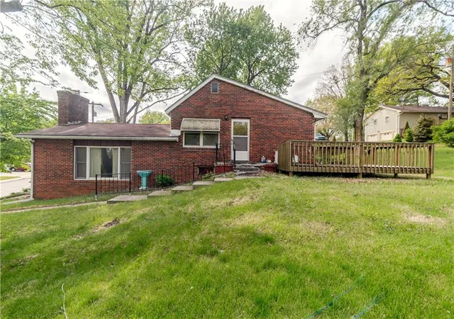 Homes for sale in Atchison, KS | 1219 Julia St, Atchison, KS 66002 | MLS# 2614921