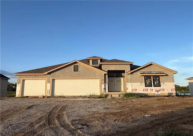 Photo 2 of Single family home for sale at 2339 Foxtail Dr, Kearney, MO 64060 | MLS# 2614933 | Listing updated on 2026-09-05