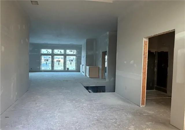 Photo 3 of Single family home for sale at 2339 Foxtail Dr, Kearney, MO 64060 | MLS# 2614933 | Listing updated on 2026-09-05