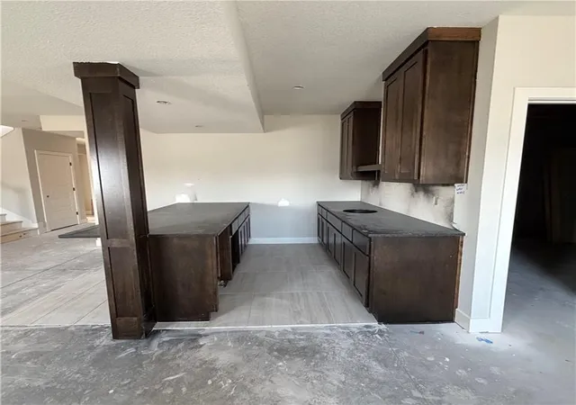 Photo 4 of Single family home for sale at 2339 Foxtail Dr, Kearney, MO 64060 | MLS# 2614933 | Listing updated on 2026-10-20