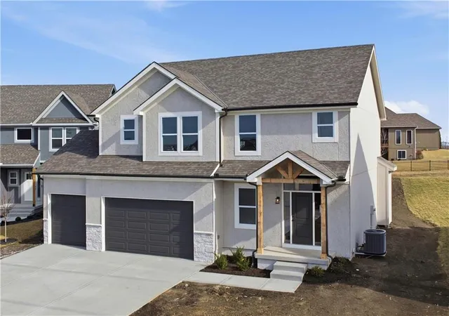 1st image of 8012 Se Hoot Owl St, Blue Springs, MO 64014 | MLS# 2614952