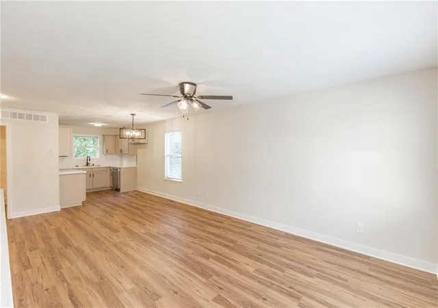 4th image of 8855 Ann Ave, Kansas City, KS 66112 | MLS# 2614985