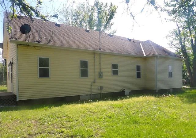 Homes for sale in Garnett, KS | 316 N Hickory St, Garnett, KS 66032 | MLS# 2614997