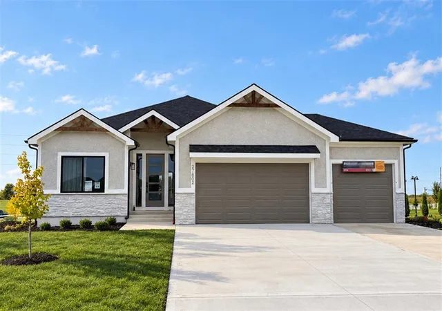 Photo 1 of Single family home for sale at 27602 E 128th Court, Lee's Summit, MO 64086 | MLS# 2615022 | Listing updated on 2026-10-17