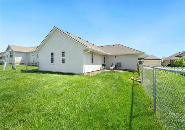 22nd image of 502 S Poseidon Wy, Raymore, MO 64083 | MLS# 2615025