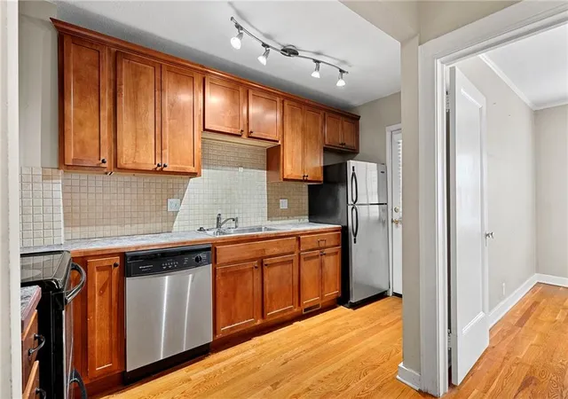 Photo 4 of Condo for sale at 4508 Broadway St, Kansas City, MO 64111 | MLS# 2615063 | Listing updated on 2026-09-02