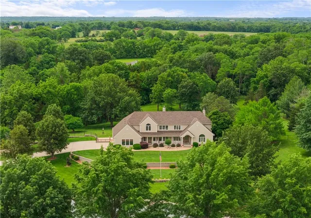 Photo 2 of Single family home for sale at 29503 Se Moreland School Rd, Blue Springs, MO 64014 | MLS# 2615071 | Listing updated on 2026-07-31