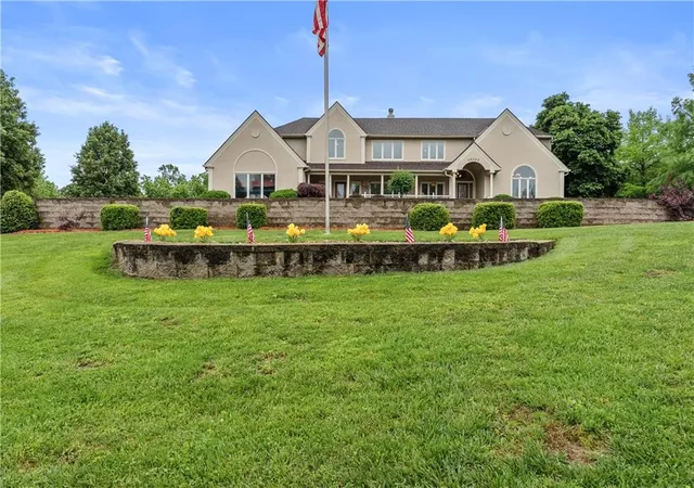 Photo 3 of Single family home for sale at 29503 SE Moreland School Rd, Blue Springs, MO 64014 | MLS# 2615071 | Listing updated on 2026-07-31