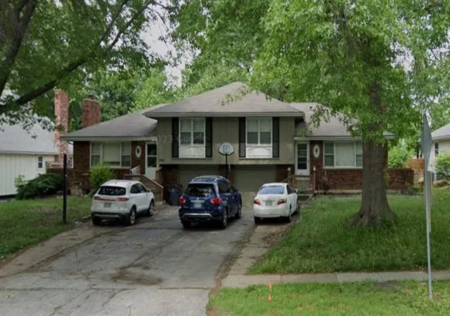 Homes for sale in Olathe, KS | 1508 E Sheridan St, Olathe, KS 66062 | MLS# 2615123