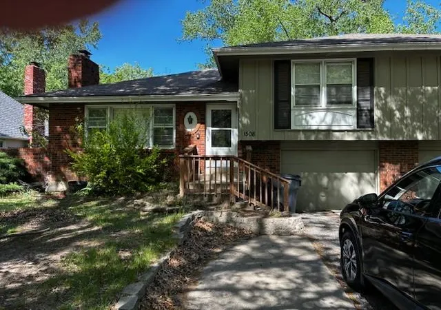 Homes for sale in Olathe, KS | 1508 E Sheridan St, Olathe, KS 66062 | MLS# 2615123