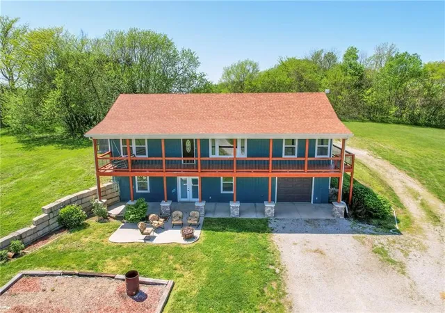 Homes for sale in Paola, KS | 30960 Somerset Rd, Paola, KS 66071 | MLS# 2615277