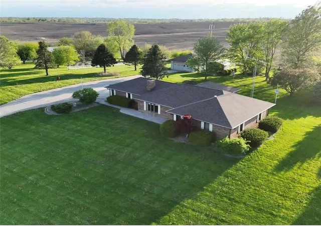 4th image of 23171 State Hwy 148 Hwy, Maryville, MO 64468 | MLS# 2615297