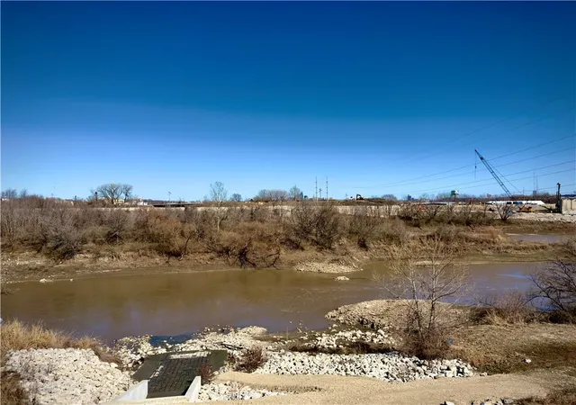 21st image of 900 S 18th St, Kansas City, KS 66105 | MLS# 2615313
