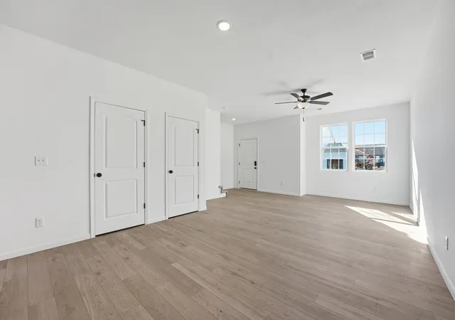 Photo 3 of Townhouse for sale at 12403 S Acacia Dr, Lee's Summit, MO 64086 | MLS# 2615337 | Listing updated on 2026-09-06