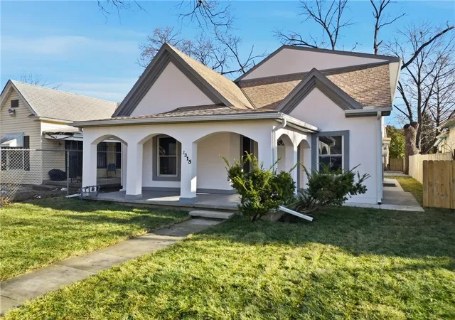 Homes for sale in Kansas City, MO | 2315 Brighton Ave, Kansas City, MO 64127 | MLS# 2615341