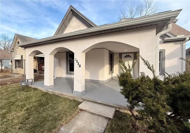 Homes for sale in Kansas City, MO | 2315 Brighton Ave, Kansas City, MO 64127 | MLS# 2615341