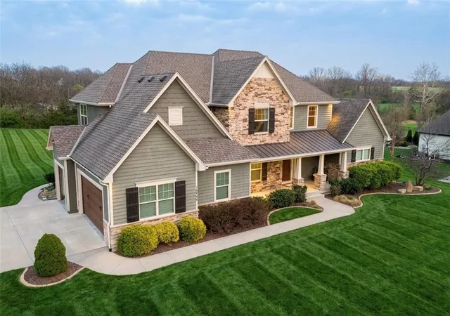 3rd image of 10509 N Hedges Ave, Kansas City, MO 64157 | MLS# 2615360