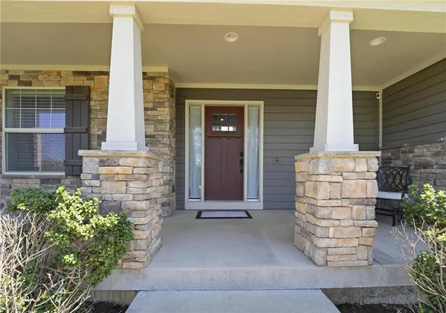4th image of 10509 N Hedges Ave, Kansas City, MO 64157 | MLS# 2615360
