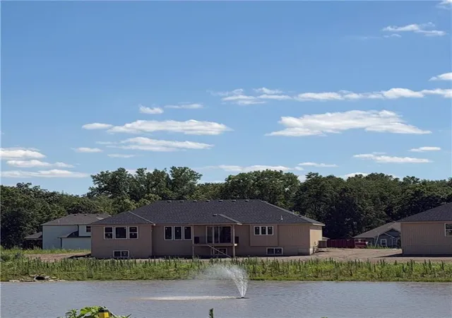 Photo 3 of Single family home for sale at 2351 Foxtail Dr, Kearney, MO 64060 | MLS# 2615395 | Listing updated on 2026-09-20