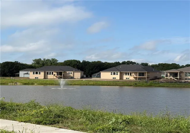 Photo 3 of Single family home for sale at 2351 Foxtail Dr, Kearney, MO 64060 | MLS# 2615395 | Listing updated on 2026-09-05