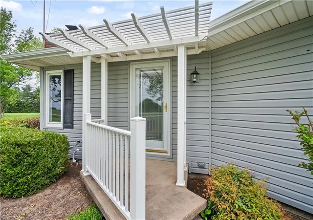 Photo 3 of Sale Pending at 1504 17000 Road, Parsons, KS 67357 | MLS# 2615400 | Listing updated on 2026-08-17