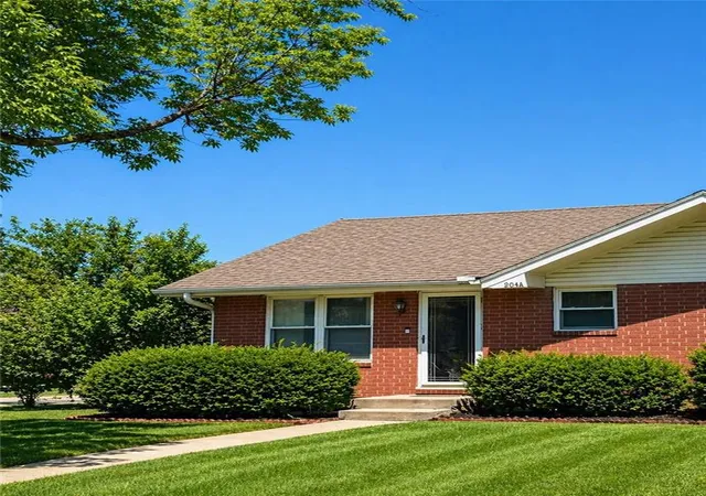 Homes for sale in Lee's Summit, MO | 904 Se 3rd Ter, Lee's Summit, MO 64063 | MLS# 2615408