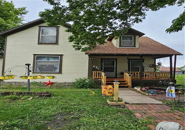 Homes for sale in Powhattan, KS | 113 S West St, Powhattan, KS 66527 | MLS# 2615423