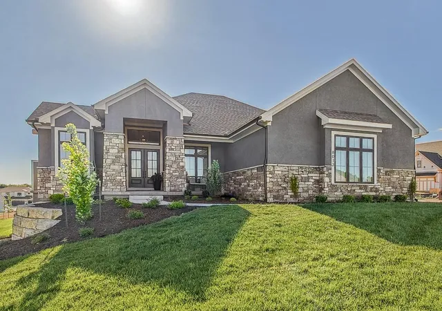 Homes for sale in Shawnee, KS | 21509 W 80th Ter, Shawnee, KS 66220 | MLS# 2615434