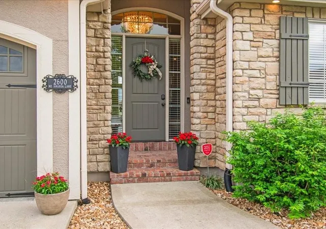 4th image of 2600 Ne Amanda Ln, Blue Springs, MO 64029 | MLS# 2615436