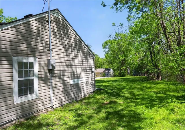 Photo 3 of Single family home for sale at 8318 Pershing Rd, Raytown, MO 64138 | MLS# 2615438 | Listing updated on 2026-09-15