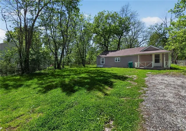 Photo 3 of Single family home for sale at 8318 Pershing Rd, Raytown, MO 64138 | MLS# 2615438 | Listing updated on 2026-09-24