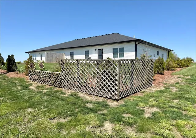20th image of 30624 Porter Dr, Maryville, MO 64468 | MLS# 2615509