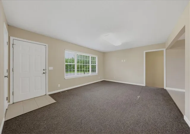 Photo 3 of Sale Pending at 2450 Lowenstein Dr, Lee's Summit, MO 64081 | MLS# 2615522 | Listing updated on 2026-06-11