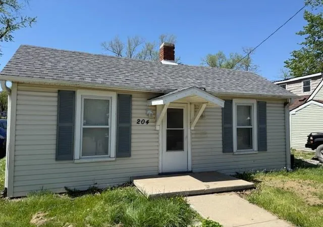 Photo 1 of Single family home for sale at 204 N 10th Street, Savannah, MO 64485 | MLS# 2615599 | Listing updated on 2026-08-26