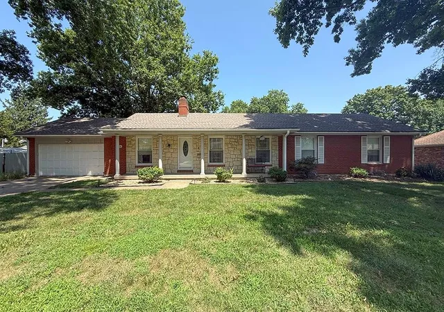 Photo 1 of Sale Pending at 12116 E 46th Street, Kansas City, MO 64133 | MLS# 2615641 | Listing updated on 2026-09-07