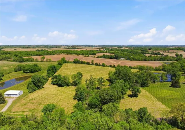 3rd image of 6695 Se Tillery Rd, Faucett, MO 64448 | MLS# 2615833