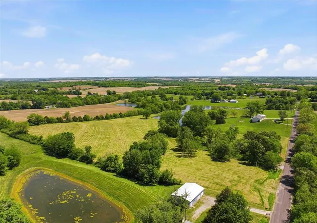 5th image of 6695 Se Tillery Rd, Faucett, MO 64448 | MLS# 2615833