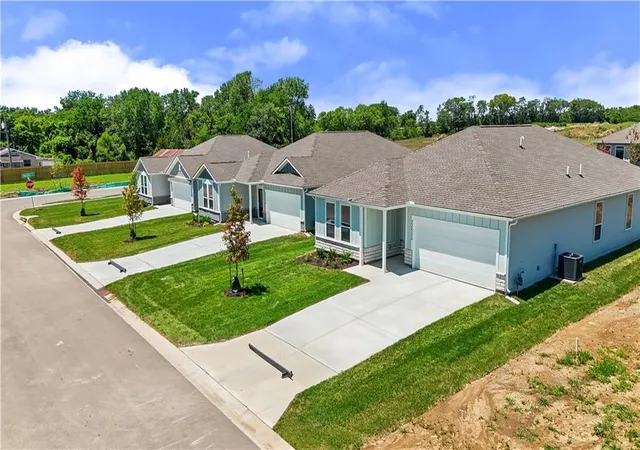 4th image of 22532 W 214Th Ter, Spring Hill, KS 66083 | MLS# 2615978