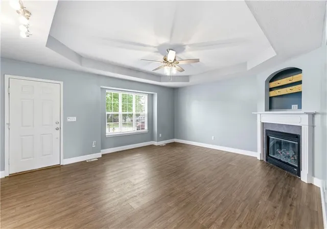 Photo 4 of Single family home for sale at 715 Iron Horse Dr, Warrensburg, MO 64093 | MLS# 2615998 | Listing updated on 2026-09-29