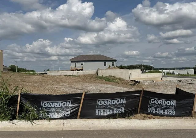2nd image of 685 S Ranson Pl, Independence, MO 64056 | MLS# 2616061