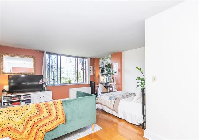Homes for sale in Kansas City, MO | 600 E 8Th St #5S, Kansas City, MO 64106 | MLS# 2616070