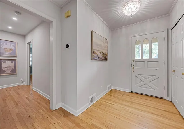 5th image of 1227 W 66Th St, Kansas City, MO 64113 | MLS# 2616091