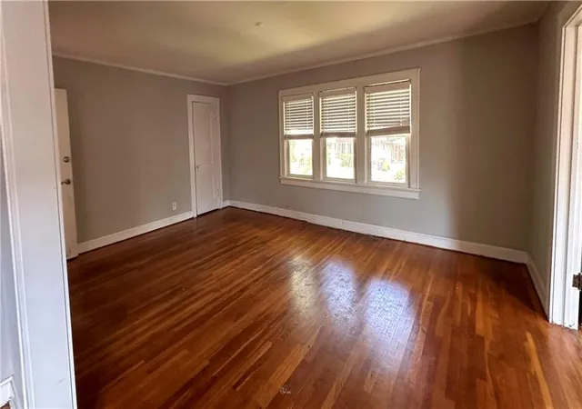 Listing Photo 2 - Condo for sale in building located at 4236 Holly St, Kansas City, MO 64111