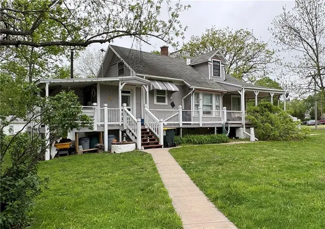 2nd image of 507 W Hale St, Spring Hill, KS 66083 | MLS# 2616209